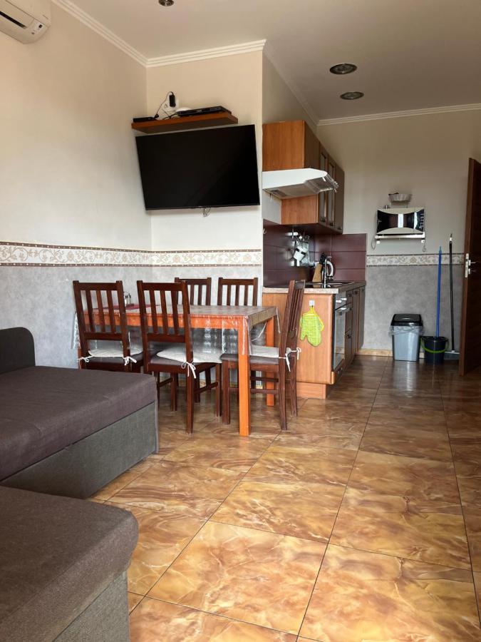 Villa Gracia Patince Exterior foto